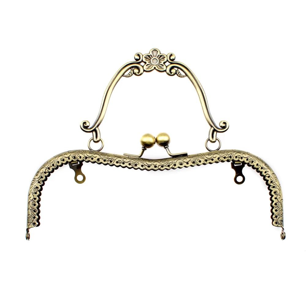 VINTAGE GOLD FRAME 21 CM