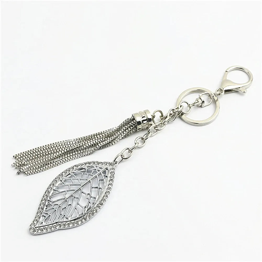 Keychain 2 in 1 leaf and  stripes silver