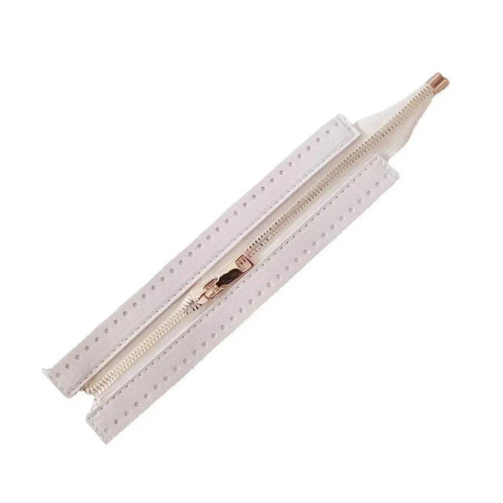 Cream Leather Zipper-18 CM