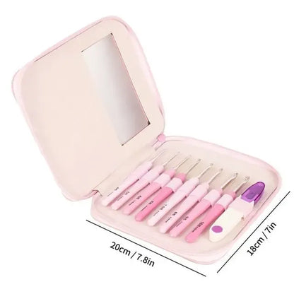 Hook set with scissor