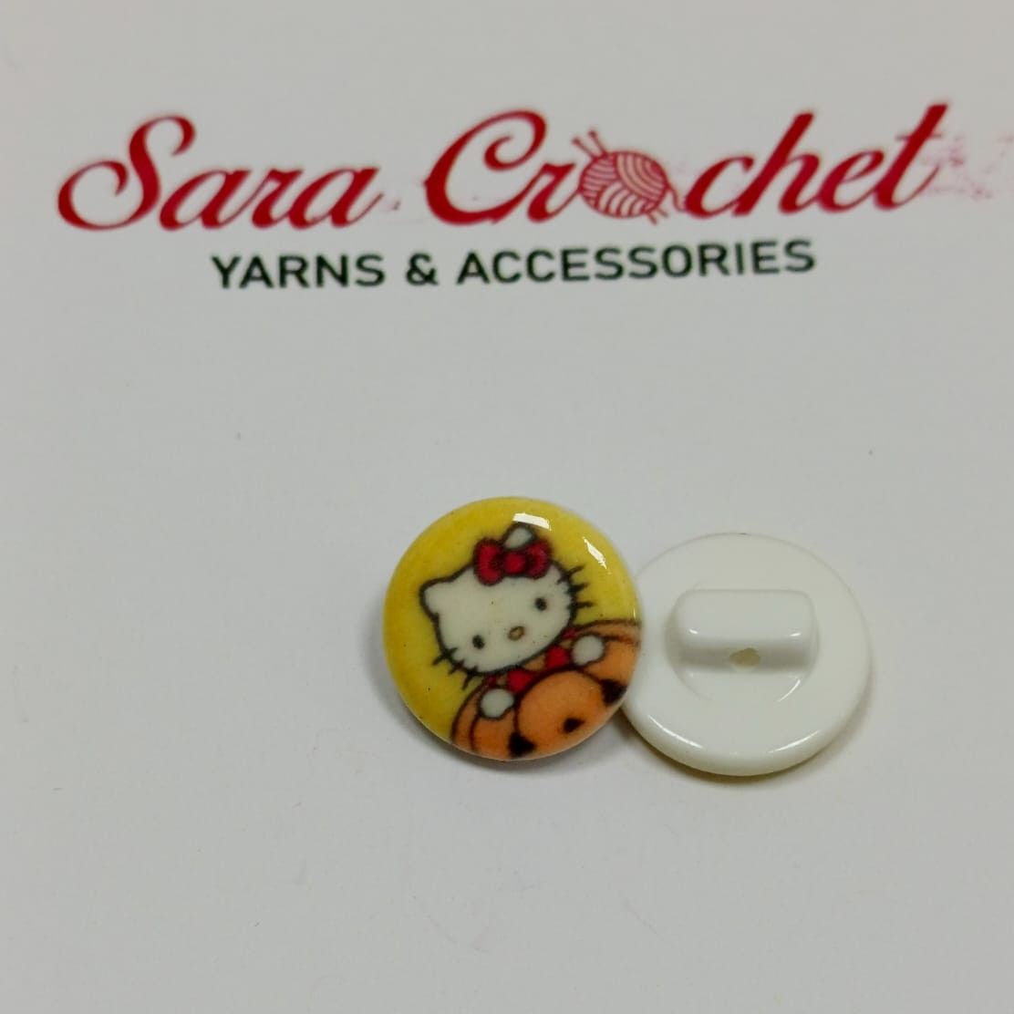 Buttons- 6 Pieces